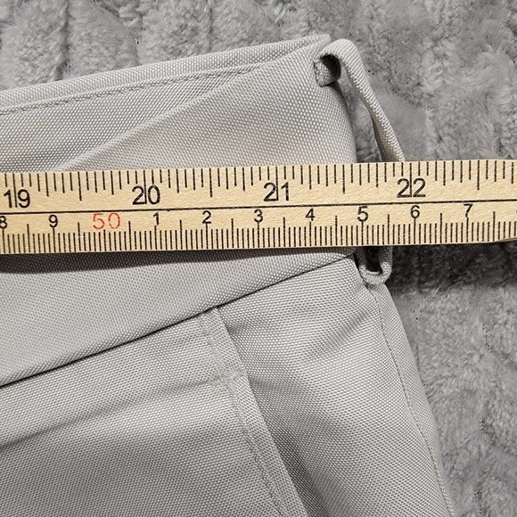 Nike Golf Dri-Fit Mens Light Gray Pleated 10” Shorts Size 42 405850-061 - Picture 6 of 12